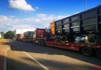 汽车“背”火车?重装装备沿“一带一路”踏上出海路