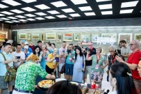 2025年“一带一路”记者组织论坛景德镇采风活动走进昌南新区名坊园